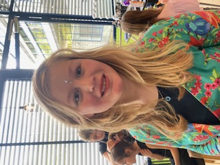 Actie van Livvy faye